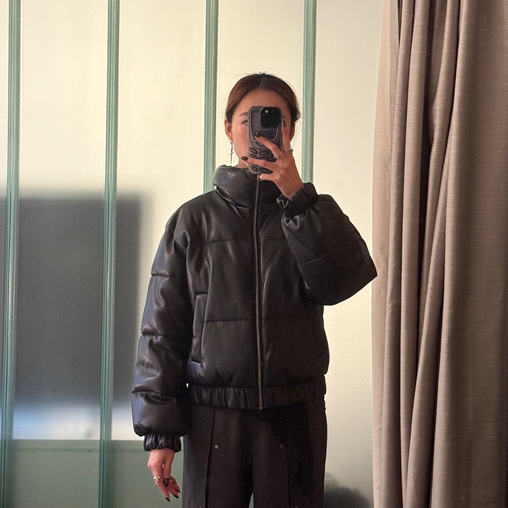 abercrombie vegan black leather puffer jacket sz small - Picture 4 of 7